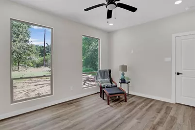 705 E Hanna Street, Denison, TX 75021 - Photo 11