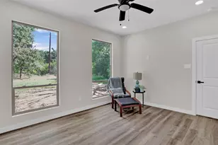 705 E Hanna St, Denison, TX 75021 - Photo 11