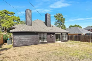 823 Shady Brook Ln, Cedar Hill, TX 75104 - Photo 23