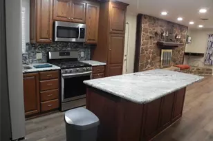 121 N Wisteria St, Mansfield, TX 76063 - Photo 13