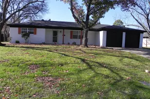 121 N Wisteria St, Mansfield, TX 76063 - Photo 3