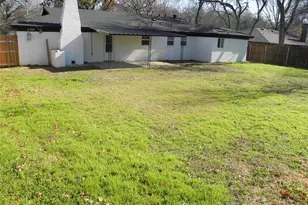 121 N Wisteria St, Mansfield, TX 76063 - Photo 29