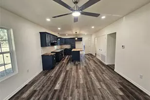 510 S Waco St, Groesbeck, TX 76642 - Photo 5