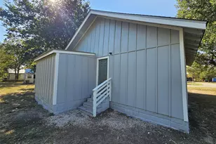 510 S Waco St, Groesbeck, TX 76642 - Photo 15