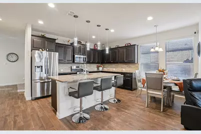 2606 Sunburst Drive, Glenn Heights, TX 75154 - Photo 9