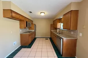 5604 Ember Dr, Arlington, TX 76016 - Photo 5