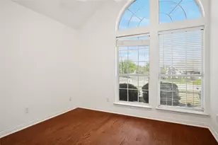 500 Chateau Ct, Denton, TX 76209 - Photo 11