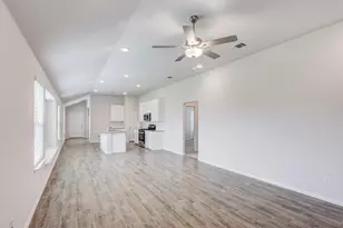 14157 Danesdale Dr, Pilot Point, TX 76258 - Photo 7