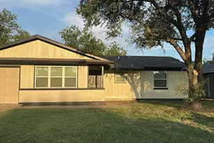 1102 Vegas Dr, Garland, TX 75042 - Photo 1