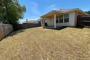 8513 Autumn Creek Trail, Fort Worth, TX 76134 - Photo 3