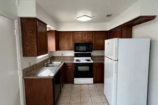 3006 W Sycamore Cir, Euless, TX 76040 - Photo 5