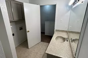 3006 W Sycamore Cir, Euless, TX 76040 - Photo 13