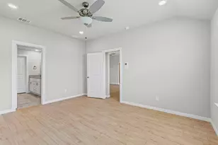 1320 Water Canna Dr, Justin, TX 76247 - Photo 17