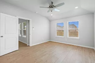 1320 Water Canna Dr, Justin, TX 76247 - Photo 15