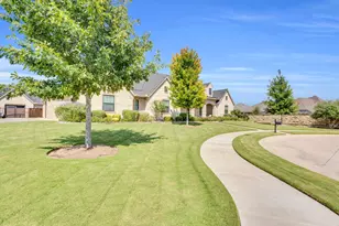 2209 Lyons, Midlothian, TX 76065 - Photo 3