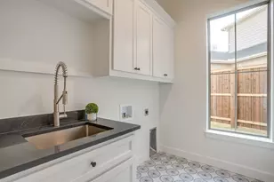 2947 Kosse Ct, Grapevine, TX 76051 - Photo 9