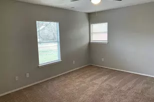 826 Samuels Ave, Fort Worth, TX 76102 - Photo 17