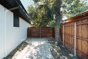 2953 Bay Oaks Dr, Dallas, TX 75229 - Photo 17