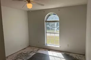 105 E Foggle St, Athens, TX 75751 - Photo 21