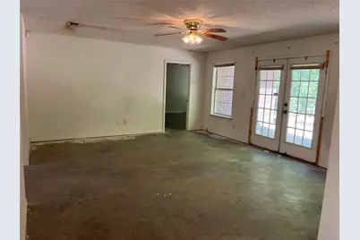 105 E Foggle Street, Athens, TX 75751 - Photo 17