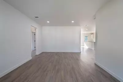 10734 Coogan Drive, Dallas, TX 75229 - Photo 7