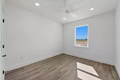 104 Cardinal Woods Court, Granbury, TX 76049 - Photo 11