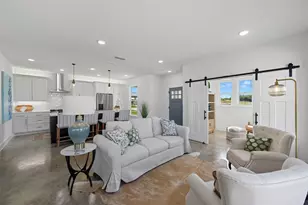 104 Cardinal Woods Ct, Granbury, TX 76049 - Photo 5