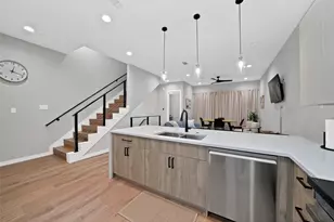 2813 Weisenberger St, Fort Worth, TX 76107 - Photo 9