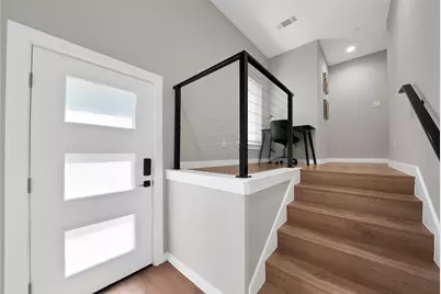 2813 Weisenberger Street #102, Fort Worth, TX 76107 - Photo 5