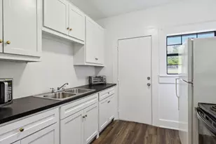 112 W Eighth St, Dallas, TX 75208 - Photo 13