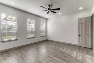 917 S Carroll Ave, Dallas, TX 75223 - Photo 13