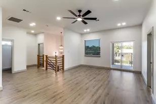 917 S Carroll Ave, Dallas, TX 75223 - Photo 9