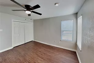 2201 Park Hill Dr, Fort Worth, TX 76110 - Photo 7