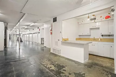 914 Halsell, Bridgeport, TX 76426 - Photo 11