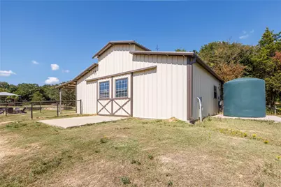 1639 Bloomfield Road, Valley View, TX 76272 - Photo 21