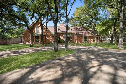 5116 Hidden Oaks Lane, Arlington, TX 76017 - Photo 1