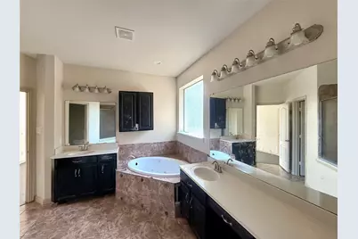 2931 Bahia, Grand Prairie, TX 75054 - Photo 17