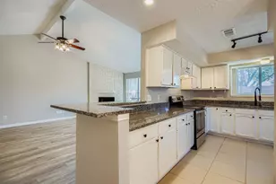 1304 Seabrook Dr, Plano, TX 75023 - Photo 5