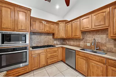 594 Lukehaven Drive, Pottsboro, TX 75076 - Photo 11