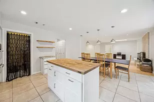 809 Valley Oaks Ln, Arlington, TX 76012 - Photo 11