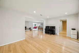 809 Valley Oaks Ln, Arlington, TX 76012 - Photo 5