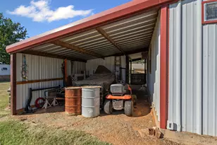 11027 Brock Hwy, Lipan, TX 76462 - Photo 19