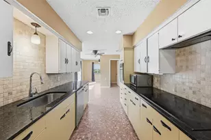 1803 Michael Ct, Arlington, TX 76010 - Photo 11