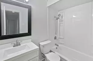 922 Laguna Dr, Garland, TX 75043 - Photo 25