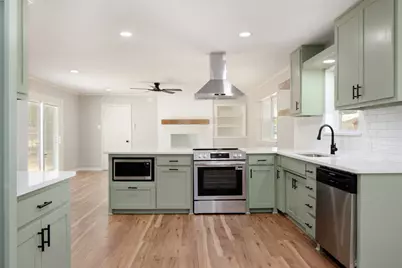 5700 Starling Circle, Haltom City, TX 76117 - Photo 13