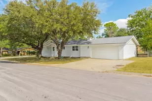 5700 Starling Cir, Haltom City, TX 76117 - Photo 3