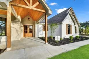 2016 Forest Bridge, Azle, TX 76020 - Photo 5