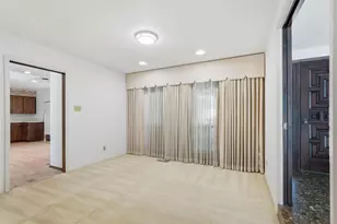 112 Virginia Ln, Arlington, TX 76010 - Photo 9