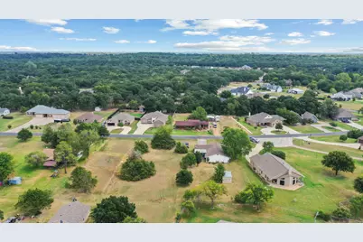 104 Pontiac Drive, Lake Kiowa, TX 76240 - Photo 39