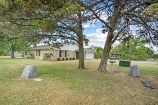 104 Pontiac Dr, Lake Kiowa, TX 76240 - Photo 33